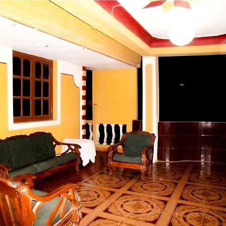 Yellow House Hotel Calangute Eksteriør billede